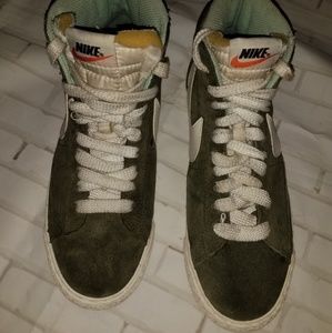 Nike vintage Sneakers Women's 7.5